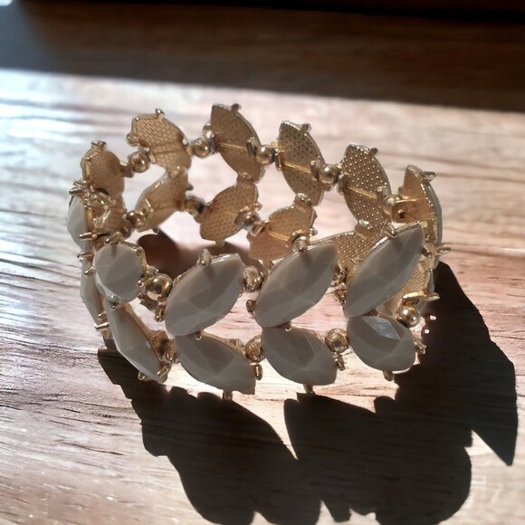Taupe Faceted Bead Stretch Bracelet 7" Fashion Gold Tone Costume Neutral Jewelry - Picture 1 of 5
